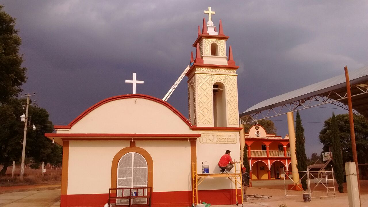 Pintura de fachada de iglesia Pintura de fachada de iglesia